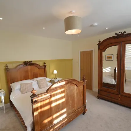 Charming 1 Bed Georgian Apartment Chester Exterior photo